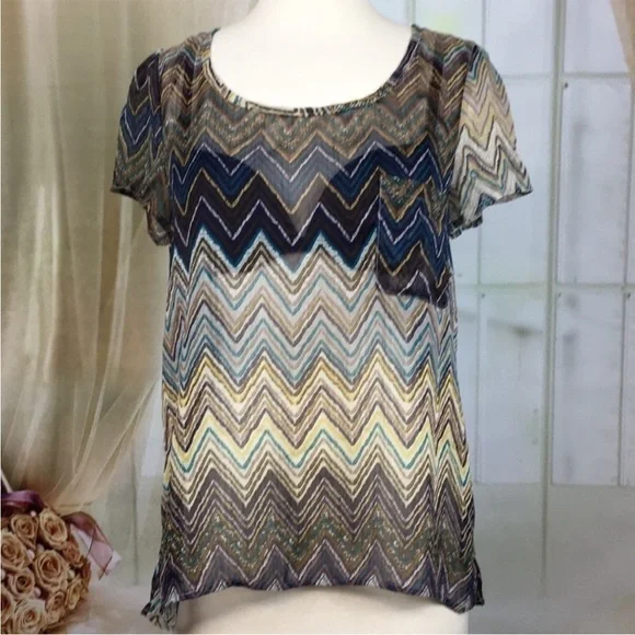 Blu Pepper Sheer Chevron Short
Sleeved Blouse M - Picture 1 of 5